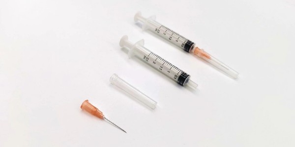 應(yīng)用一次性注射器的錯(cuò)誤方式有哪些