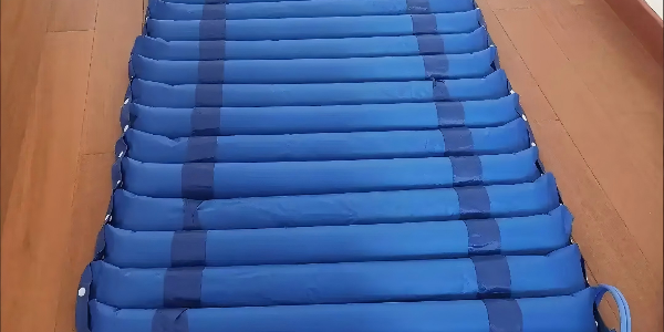 家有臥床老人必備：防褥瘡充氣床墊的正確安裝與壓力調(diào)節(jié)